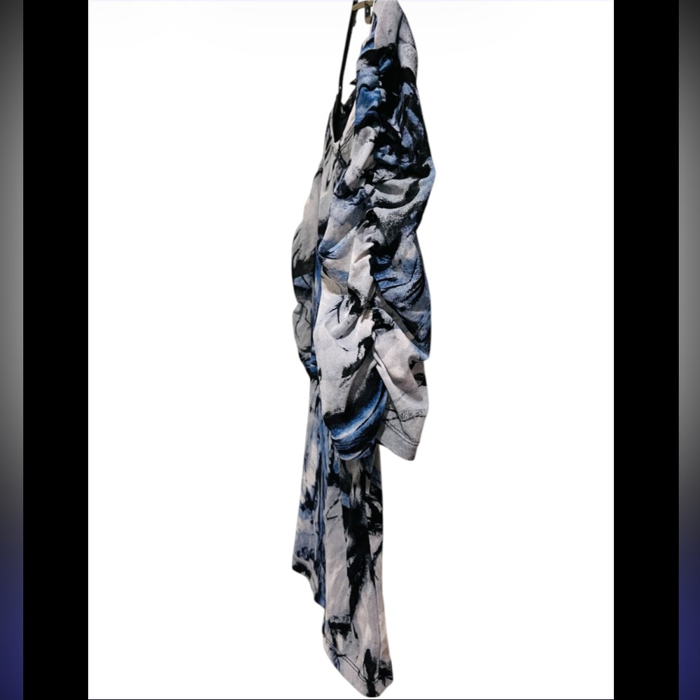 Investments Blue Black White Abstract Floral Blouse - Picture 7 of 8